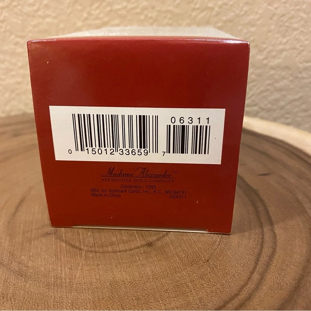Madame Alexander Doll Company Cinderella 1995 Ornament Christmas‎ tree Vintage